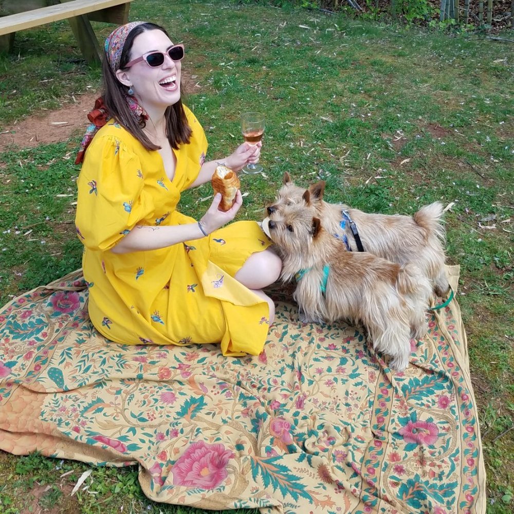 Meet your Posher, Lara